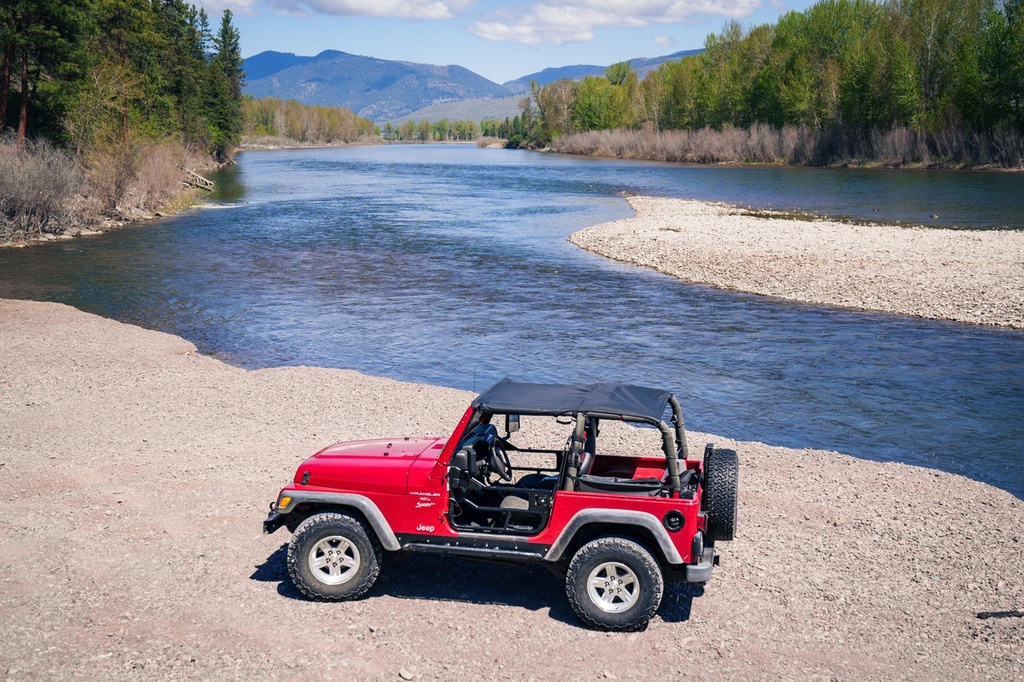 Top De Bikini Header Extended Safari Style Jeep Wrangler 2007-ON

Bestop 